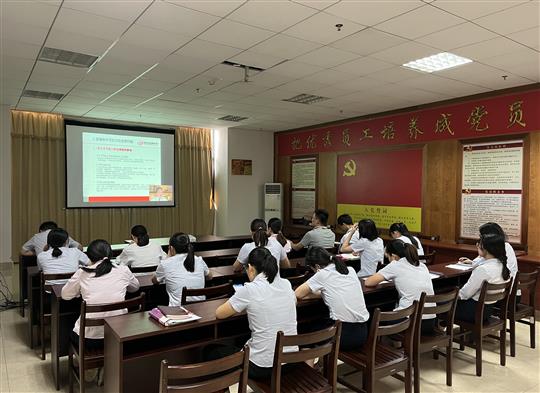 MK体育集团有限公司
组织参加疫情常态化下建筑企业经营管理风险管控培训